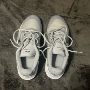 Nike air max basketball shoes